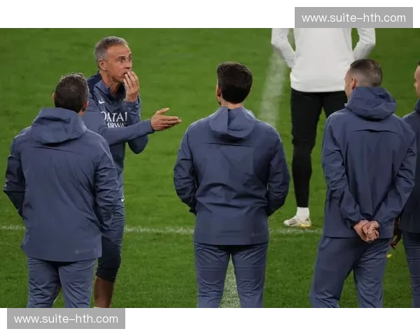 伯纳乌之夜：当银河战舰遭遇巴黎圣日耳曼，欧冠史诗的又一篇章即将谱写